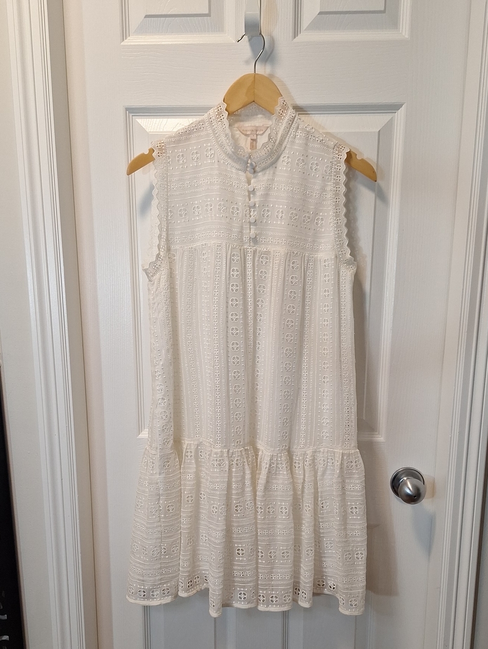 Rebecca Taylor 100% Silk Sleeveless  Embroidered Dress